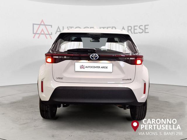Toyota Yaris Cross 1.5 Hybrid 5p. E-CVT Active, del 2022, 27.030 km, in vendita a Milano (MI)