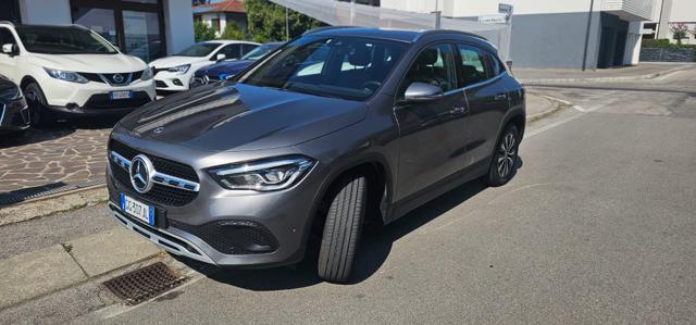 Mercedes-Benz GLA 250 e hybrid EQ Business Extra usato a TREBASELEGHE