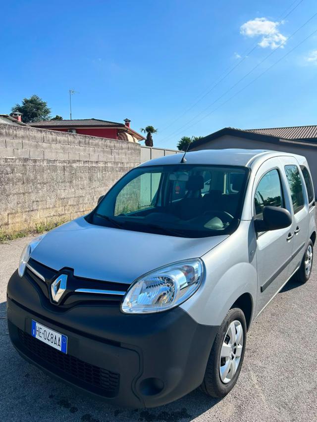 Renault Kangoo Blue dCi 8V 95CV 5 porte Life usato a TREBASELEGHE