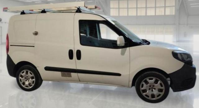 Fiat Doblo Doblò 1.4 T-Jet Natural Power PL-TN Cargo Maxi Lam - foto 4 di 4