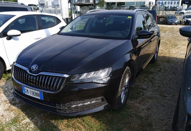 Skoda Superb 2.0 TDI EVO 150 CV SCR DSG Wagon Style usato a TREBASELEGHE