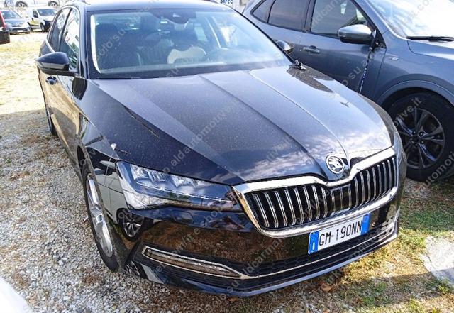 Skoda Superb 2.0 TDI EVO 150 CV SCR DSG Wagon Style - foto 2 di 4