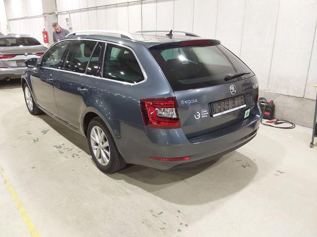 Skoda Octavia 1.5 DSG Wagon Ambition G-Tec - foto 2 di 4
