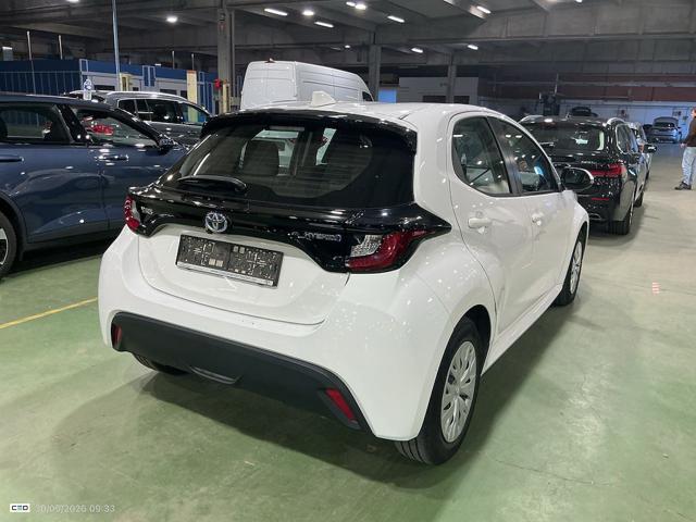 Toyota Yaris 1.5 Hybrid 5 porte Business GANCIO TRAINO - foto 4 di 4