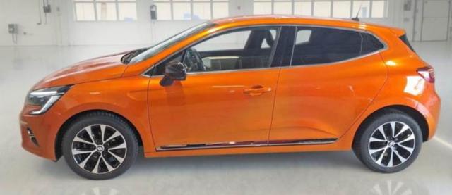 Renault Clio TCe 90 CV 5 porte Techno - foto 2 di 4