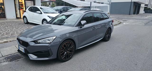 CUPRA Leon Sportstourer 1.4 e-HYBRID 245 CV DSG - foto 2 di 4
