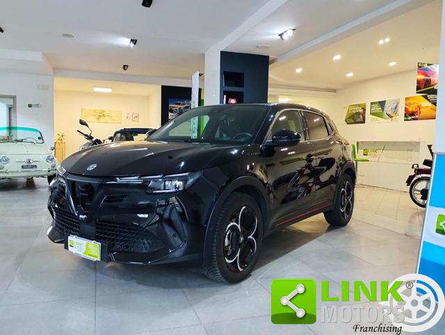 Alfa Romeo Junior 1.2 136 CV Hybrid eDCT6 Speciale Full Optional usato a AMANTEA