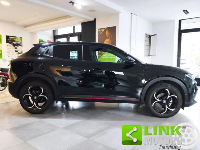 Alfa Romeo Junior 1.2 136 CV Hybrid eDCT6 Speciale Full Optional - foto 4 di 4