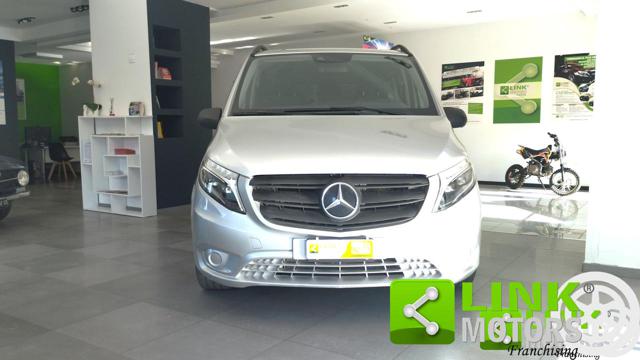 Mercedes-Benz Vito 119 CDI 4MATIC 4x4 Auto - foto 2 di 4