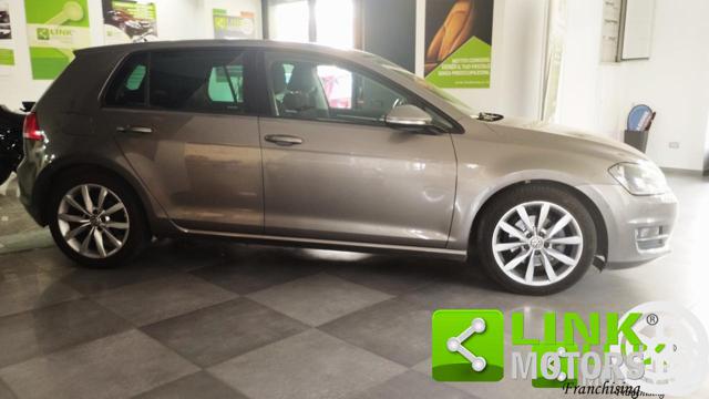 Volkswagen Golf BLUEMOTION HIGHLINE DSG 1.6 110 CV - foto 3 di 16