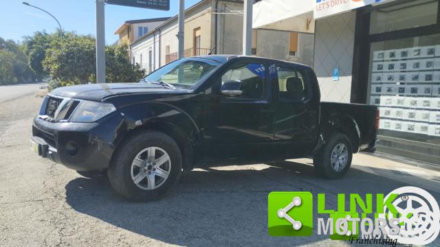 Nissan Navara DOUBLE CAB 2.5 DCI 190 LE 4WD, del 2010, 280.000 km, in vendita a Amantea (CS)