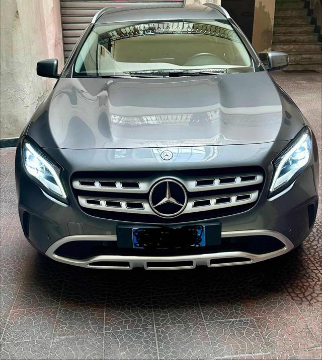 Mercedes-Benz GLA 200 d Automatic 4Matic Sport - foto 3 di 4