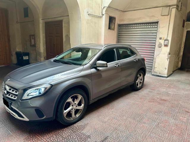 Mercedes-Benz GLA 200 d Automatic 4Matic Sport usato a SARNO