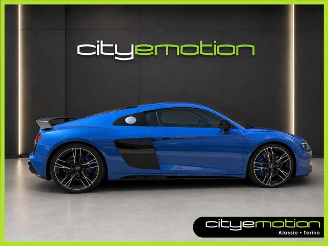 Audi R8 Coupé V10 RWD S tronic performance - foto 2 di 4