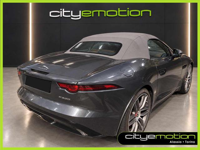 Jaguar F-Type 2.0 aut. Convertibile R-Dynamic - foto 2 di 4