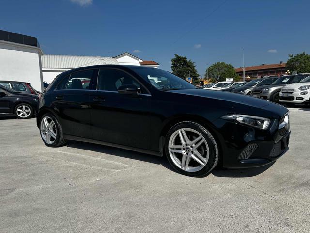 Mercedes-Benz A 200 Automatic Sport - foto 3 di 4