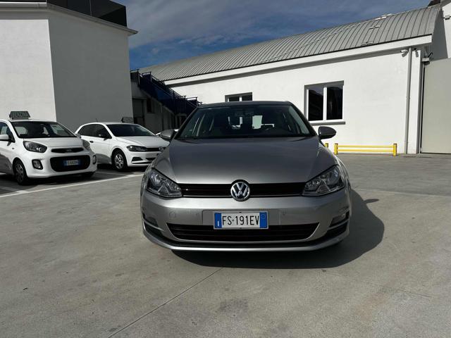 Volkswagen Golf 1.6 TDI 110 CV DSG 5p. Highline BlueMotion Technol usato a CASTENASO