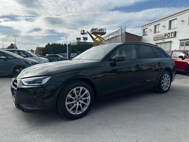 Audi A4 Avant 35 TFSI S tronic Business Advanced usato a CASTENASO