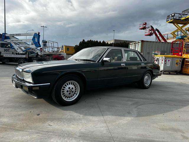 Jaguar Sovereign 3.6 POCHISSIMI KILOMETRI !! usato a CASTENASO
