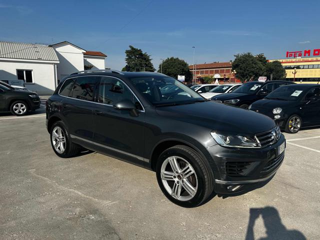 Volkswagen Touareg 3.0 TDI 204 CV tiptronic BlueMotion Techn. Executi - foto 3 di 4