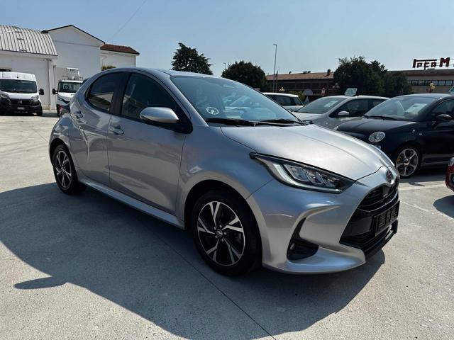 Toyota Yaris 1.5 Hybrid 5 porte Trend PARI AL NUOVO - foto 3 di 4