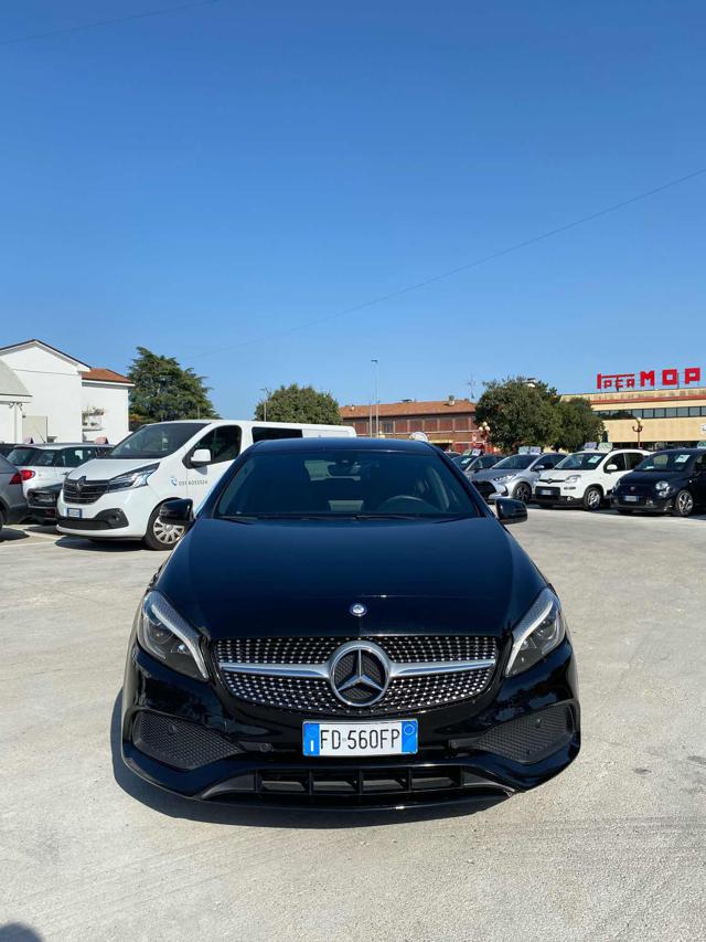 Mercedes-Benz A 180 d Sport - foto 2 di 16