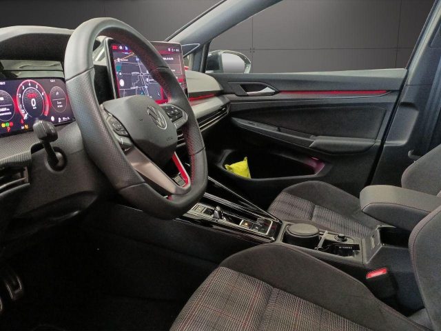 Volkswagen Golf 2.0 TSI DSG GTI, del 2025, 24.854 km, in vendita a Como (CO)
