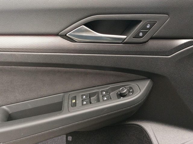 Volkswagen Golf 2.0 TSI DSG GTI, del 2025, 24.854 km, in vendita a Como (CO)