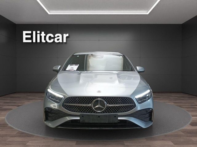 Mercedes-Benz A 180 Automatic AMG Line Advanced Plus - foto 3 di 4