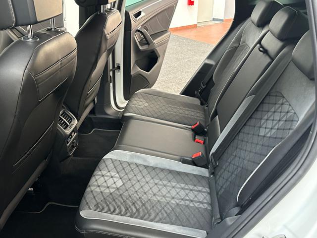 Volkswagen Tiguan 1.4 TSI PHEV eHYBRID DSG R-Line NAVIACC|LED|19' usato a COMO