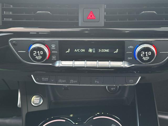 Audi A4 Avant 40 TFSI S tronic S line LED|RETROCAMERA|19' usato a COMO