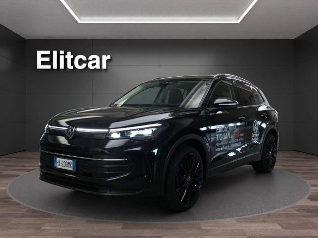Volkswagen Tiguan 2.0 TDI 150 CV SCR DSG Life usato a COMO