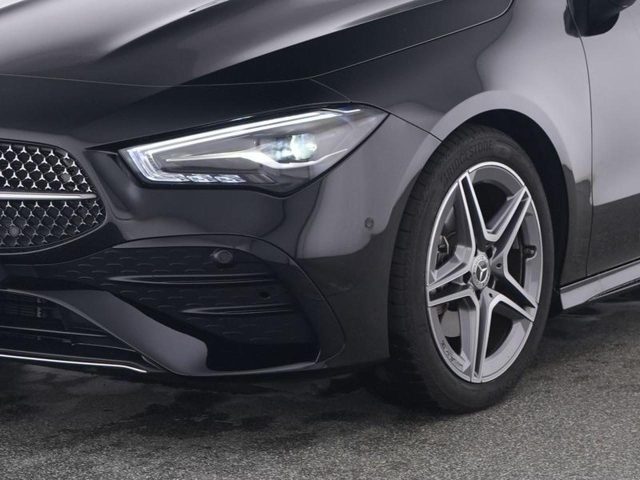 Mercedes-Benz CLA 180 Automatic AMG Line Advanced Plus - foto 3 di 4