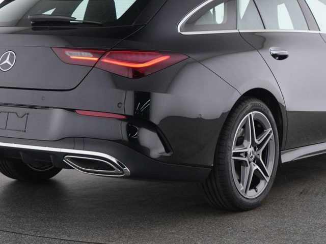 Mercedes-Benz CLA 180 Automatic Shooting Brake AMG Line Advanced Plus - foto 4 di 4