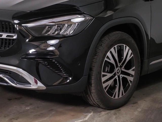 Mercedes-Benz GLA 180 Automatic Progressive Advanced - foto 3 di 4