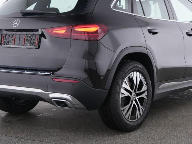 Mercedes-Benz GLA 180 Automatic Progressive Advanced - foto 4 di 4