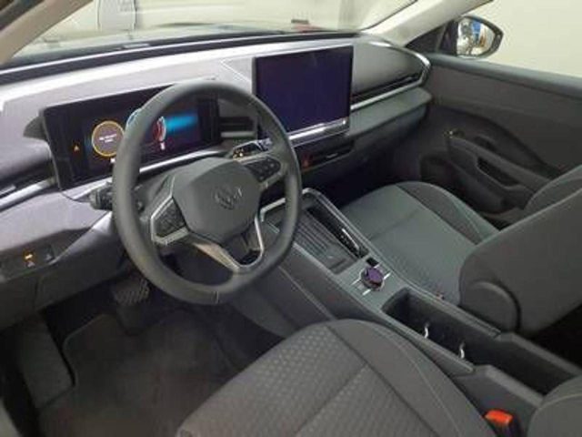 Volkswagen T-Roc 1.5 eTSI ACT DSG Life - foto 3 di 6