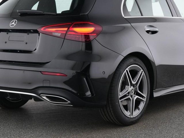Mercedes-Benz A 180 Automatic AMG Line Premium - foto 4 di 4