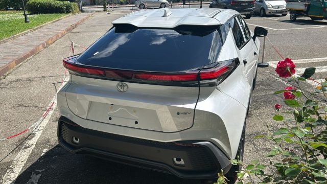 Toyota C-HR 2.0 HV Trend Prezzo Di Listino Nuovo nuovo a SERRAVALLE SCRIVIA