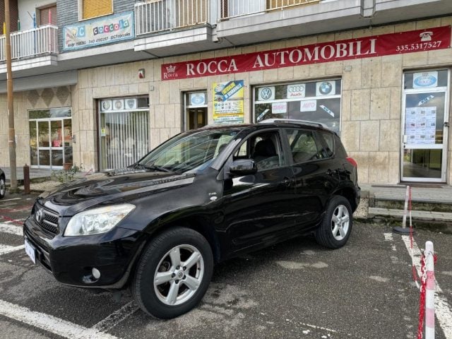 Toyota RAV 4 MY23 RAV4 2.2 D-4D 136 CV DPF Sol, del 2007, 190.200 km, in vendita a Serravalle Scrivia (AL)