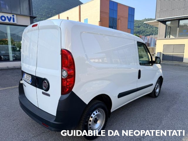 Fiat Doblo Dobl� 1.6 MJT 90CV S&S PC-TN Cargo Business - foto 2 di 4