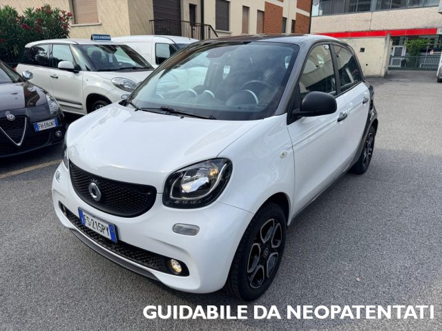 smart forFour 70 1.0 twinamic Youngster *OK NEOPATENTATI* usato a ISEO