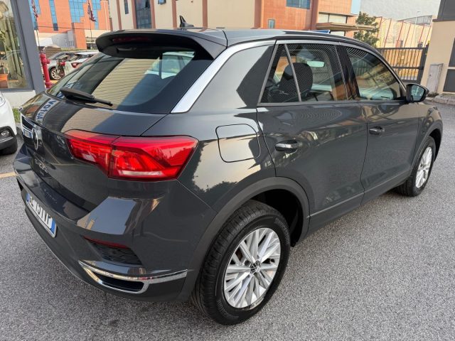 Volkswagen T-Roc 2.0 TDI SCR 150 CV DSG Business *CARPLAY/ANDROID* - foto 2 di 4