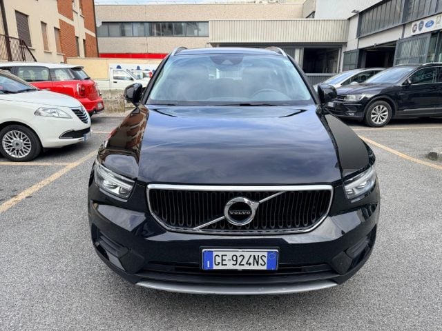 Volvo XC40 1.5 T3 Momentum 163CV My 21 - foto 3 di 4