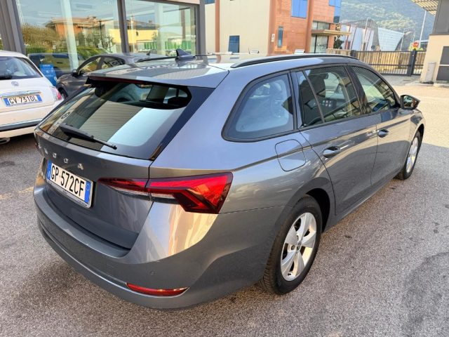 Skoda Octavia 2.0 TDI EVO 116CV DSG Wagon Executive - foto 2 di 4