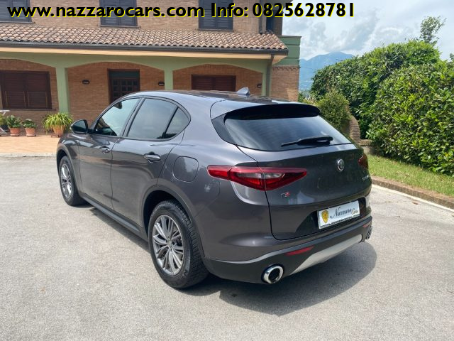 Alfa Romeo Stelvio 2.2 Turbodiesel 190 CV AT8 Q4 Business XENO/NAVIG - foto 4 di 4