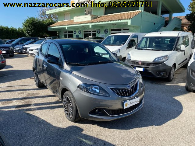 Lancia Ypsilon 1.0 FireFly 5 porte S&S Hybrid Ecochic Gold usato a MANOCALZATI