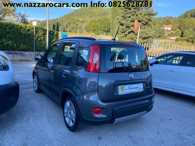 Fiat Panda 1.0 FireFly S&S Hybrid City Life - foto 4 di 4