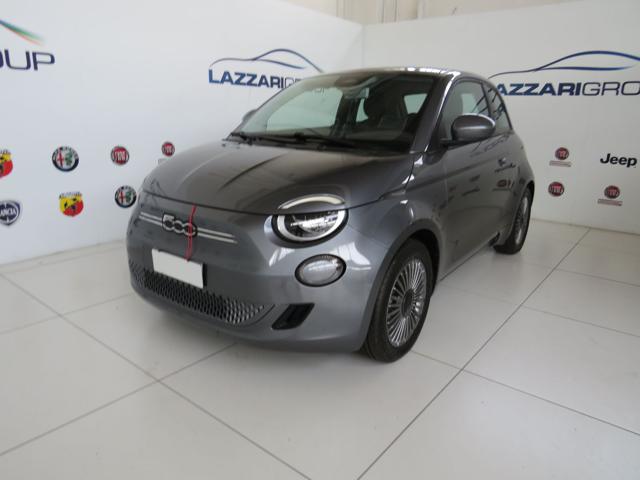 Fiat 500e Berlina 42 kWh, del 2023, 10 km, in vendita a Lodi (LO)
