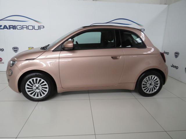 Fiat 500e Cabrio 42 kWh - foto 3 di 4